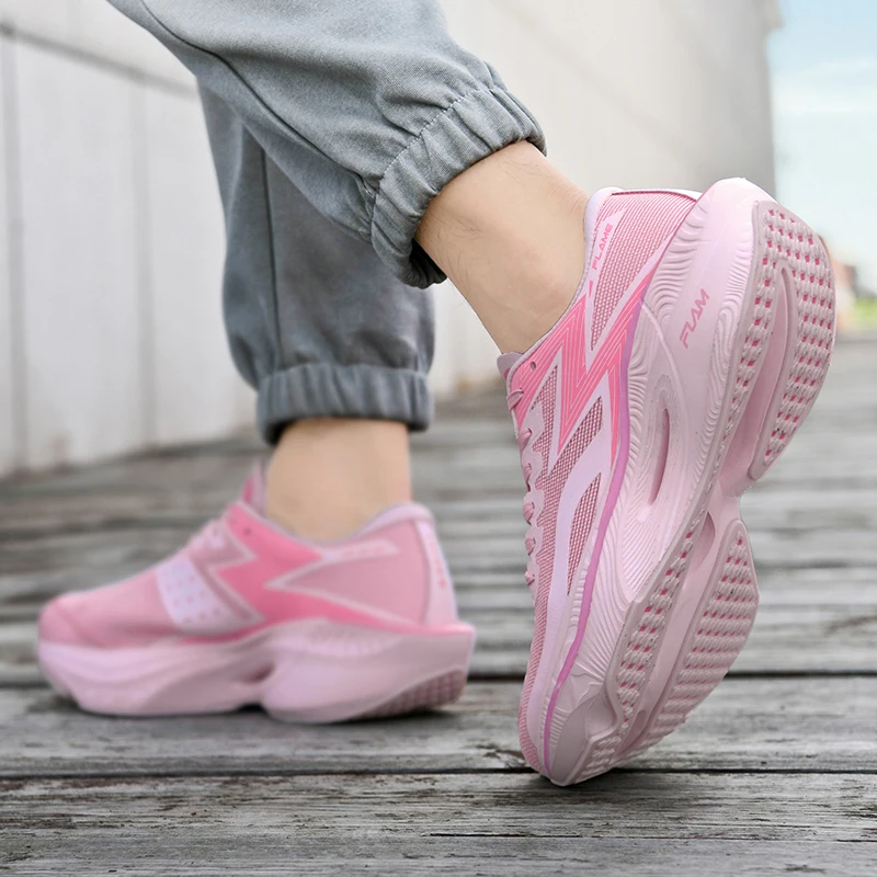 Buty do biegania z wkładką kar – Breathable Mesh Athletic Shoes recenzja i cena